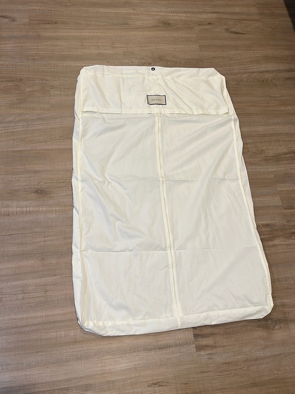 Gucci Cream Travel Garment Bag with Logo Patch